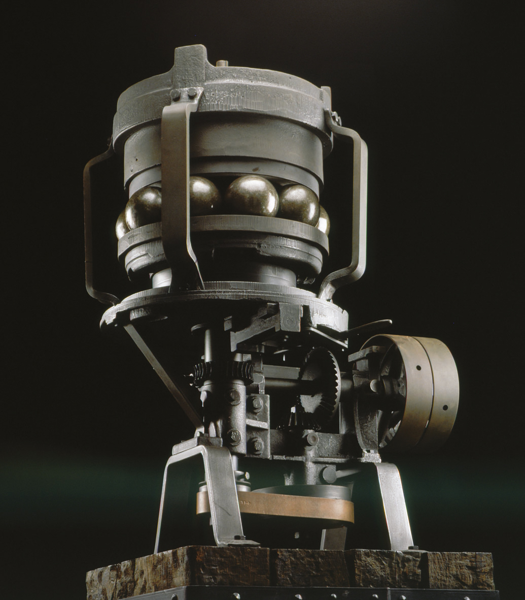 125年前的1980年7月17日，弗里德里希·費(fèi)舍爾發(fā)明的球磨機(jī)獲得了（德國(guó)）帝國(guó)專利局批準(zhǔn)的專利（專利號(hào)55783）